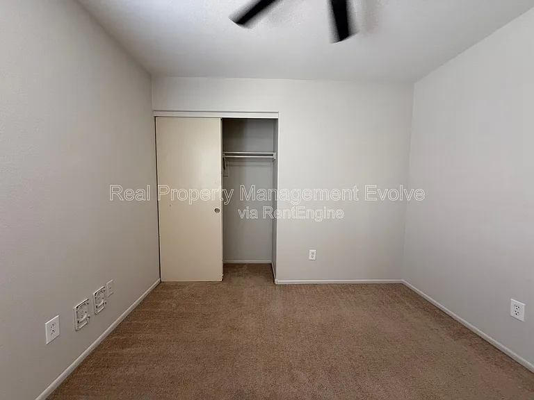 2340 E Derringer Way — Photo 16