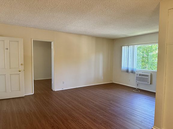 5th image of 4265 Colfax Ave APT 15