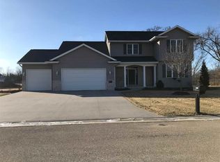 N9217 Dylan Dr, APPLETON, WI 54915