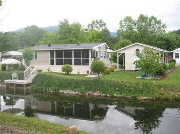 279 Mallard Loop, Waynesville, NC 28785