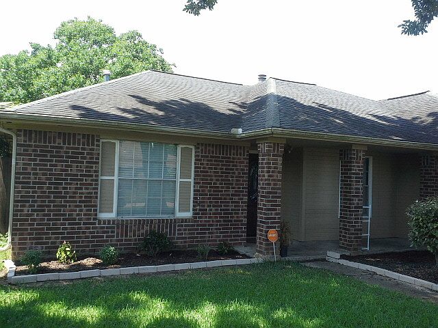 2nd image of 10929 Pecan Dr