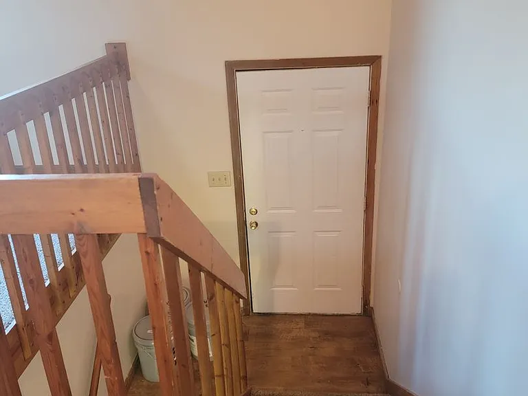 1137 Dale Dr — Photo 3