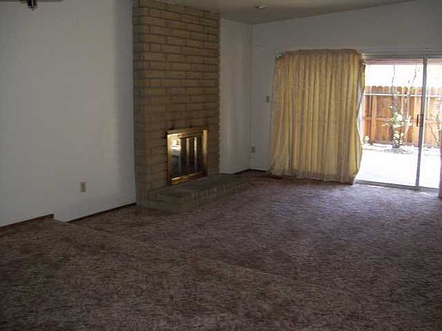 2nd image of 3477 Claremont Ave