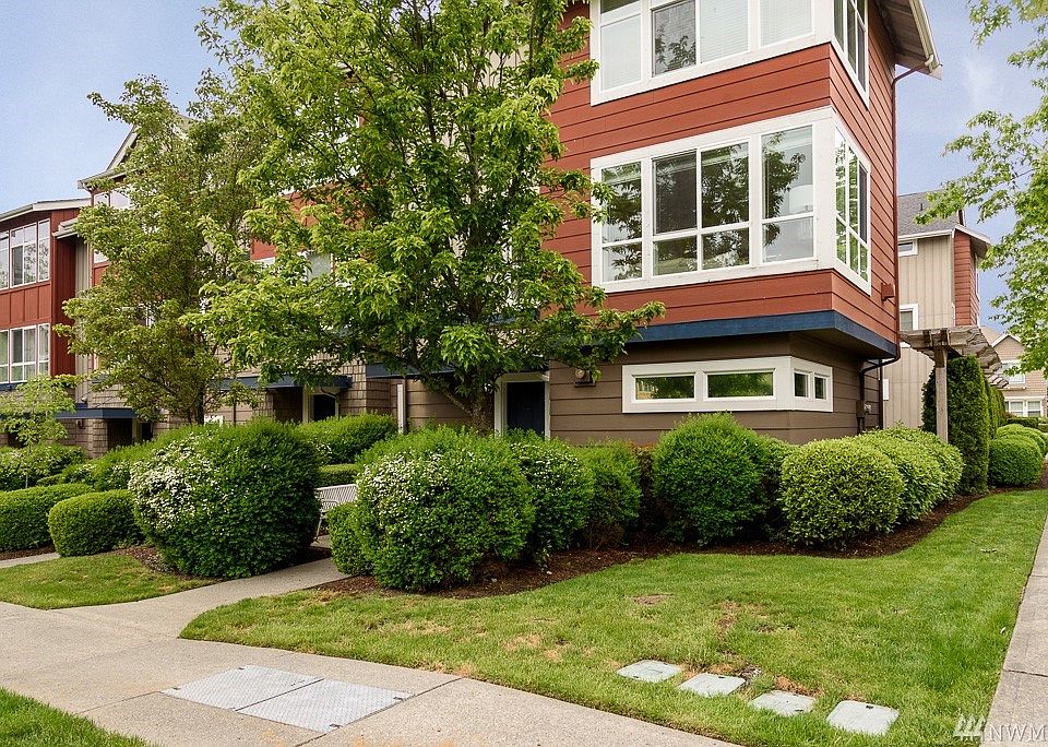 1st image of 1775 25th Ave NE