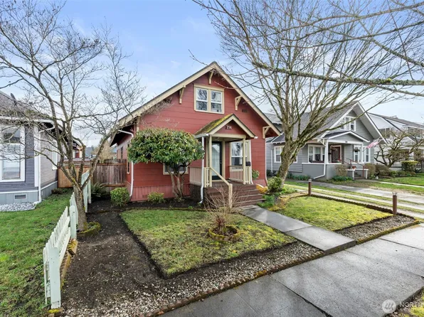 214 N Washington Avenue, Centralia, WA 98531