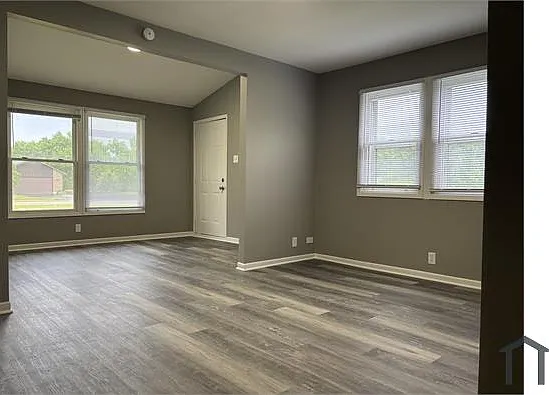 43050 N Lake Ave — Photo 8