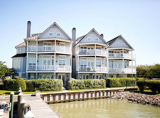 2451 Lakewood Pointe Dr, Seabrook, TX 77586