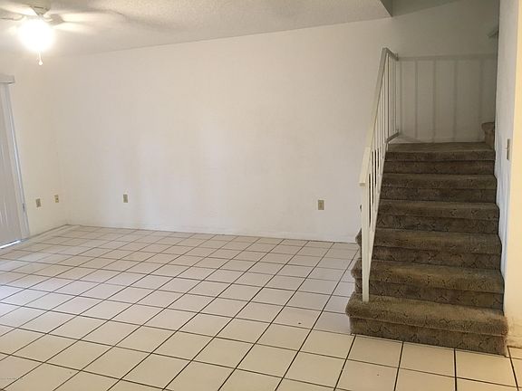 4th image of 4038 Mount Vernon Ave #4038
