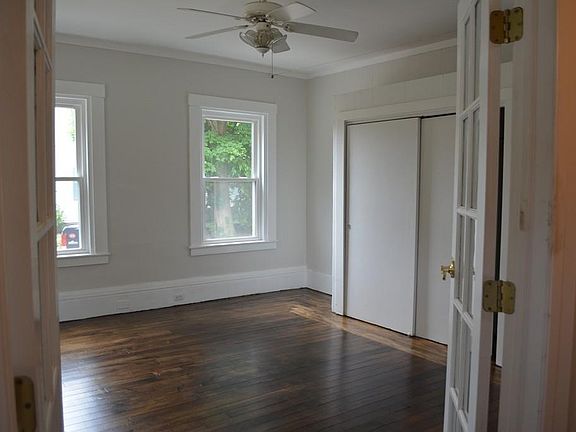 4th image of 34 Hayden Ave #1