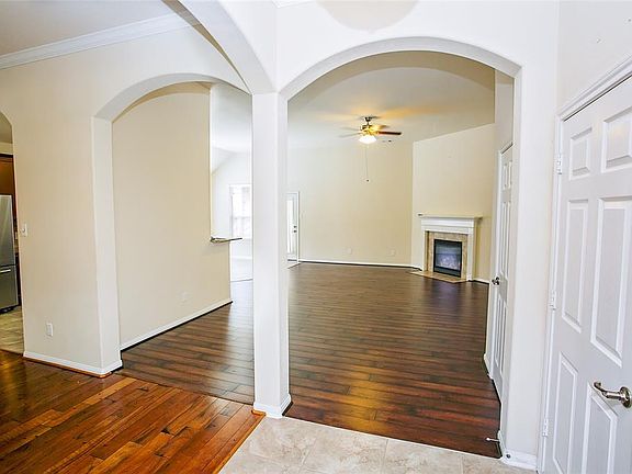 2nd image of 7006 Kendall Lake Ct