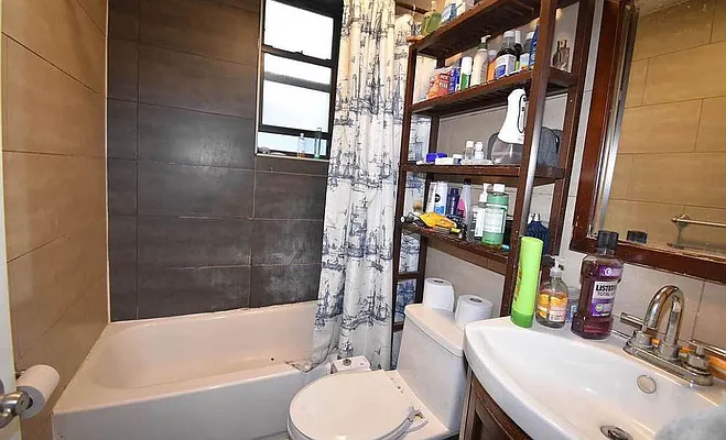 Rented by Skyhigh Realty NYC LLC | media 3