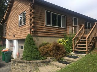 181 Oswego Rd, Pleasant Valley, NY 12569