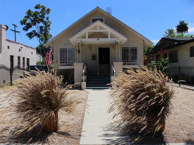 718 W 105th St, Los Angeles, CA, 90044
