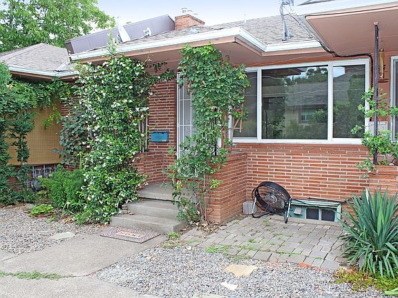 3rd image of 6219-6223 NE Clackamas St #6221