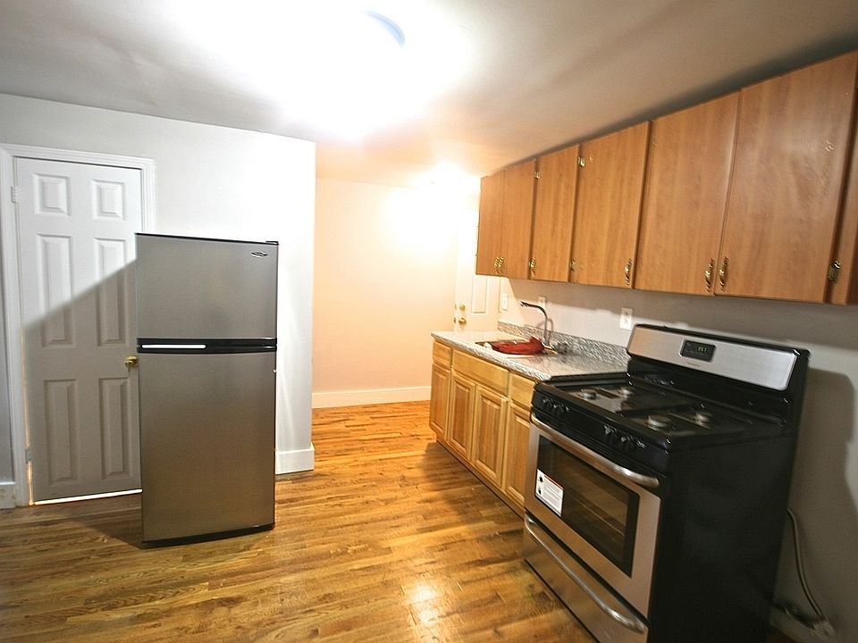 1st image of 299 Quincy St #1V
