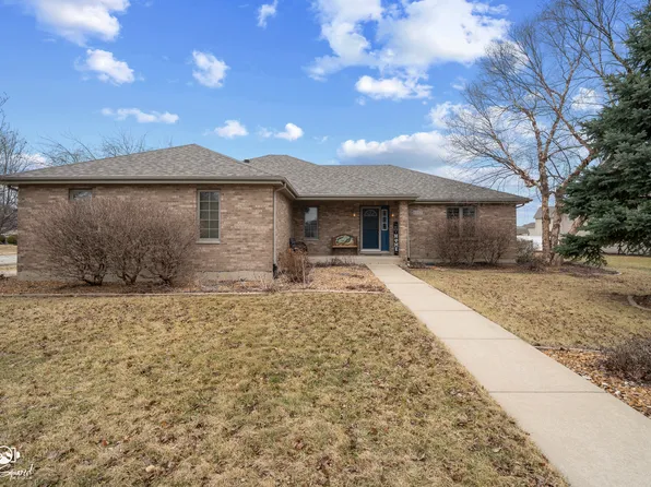 1212 Southcreek Dr, Manteno, IL 60950