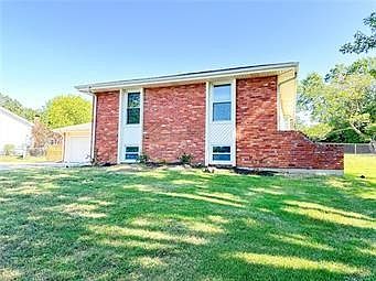 2nd image of 6509 NW Melody Ln W