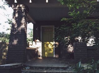 717 Davis Ave NW, Grand Rapids, MI 49504