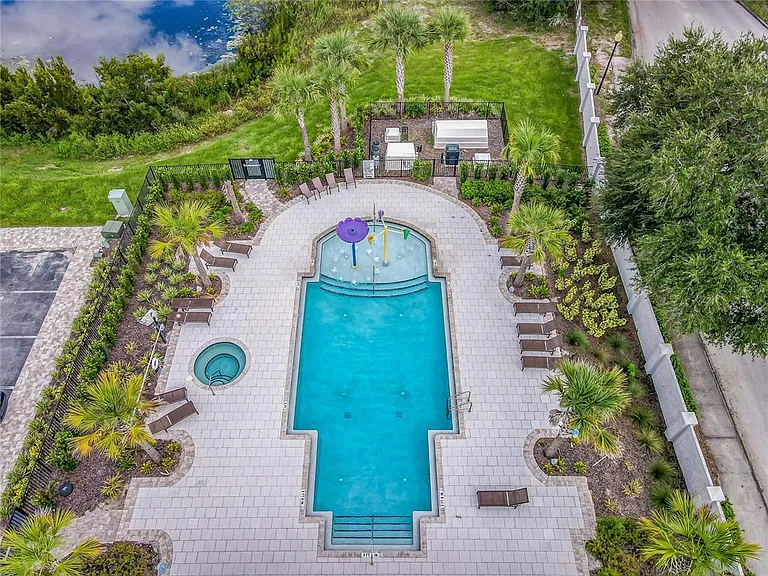 208 Villa Domani Cir — Photo 26