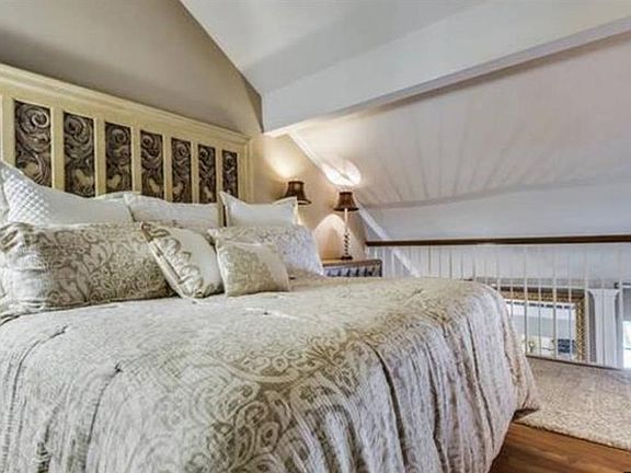 4th image of 6220 Bentwood Trl APT 1805