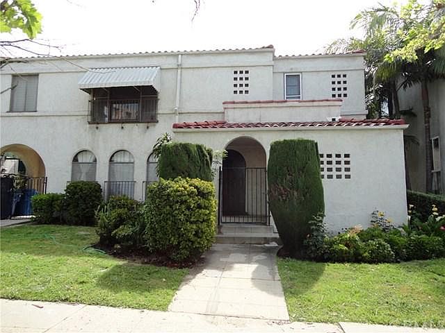 1st image of 806 S Sycamore Ave