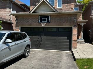 55 Ballymore Dr, Aurora, ON L4G 7E6