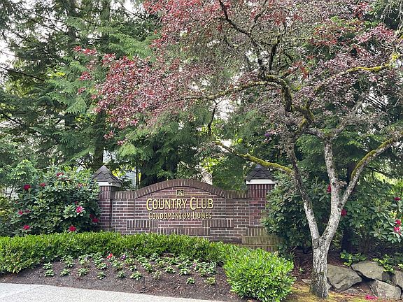 4th image of 15433 Country Club Dr Unit A204