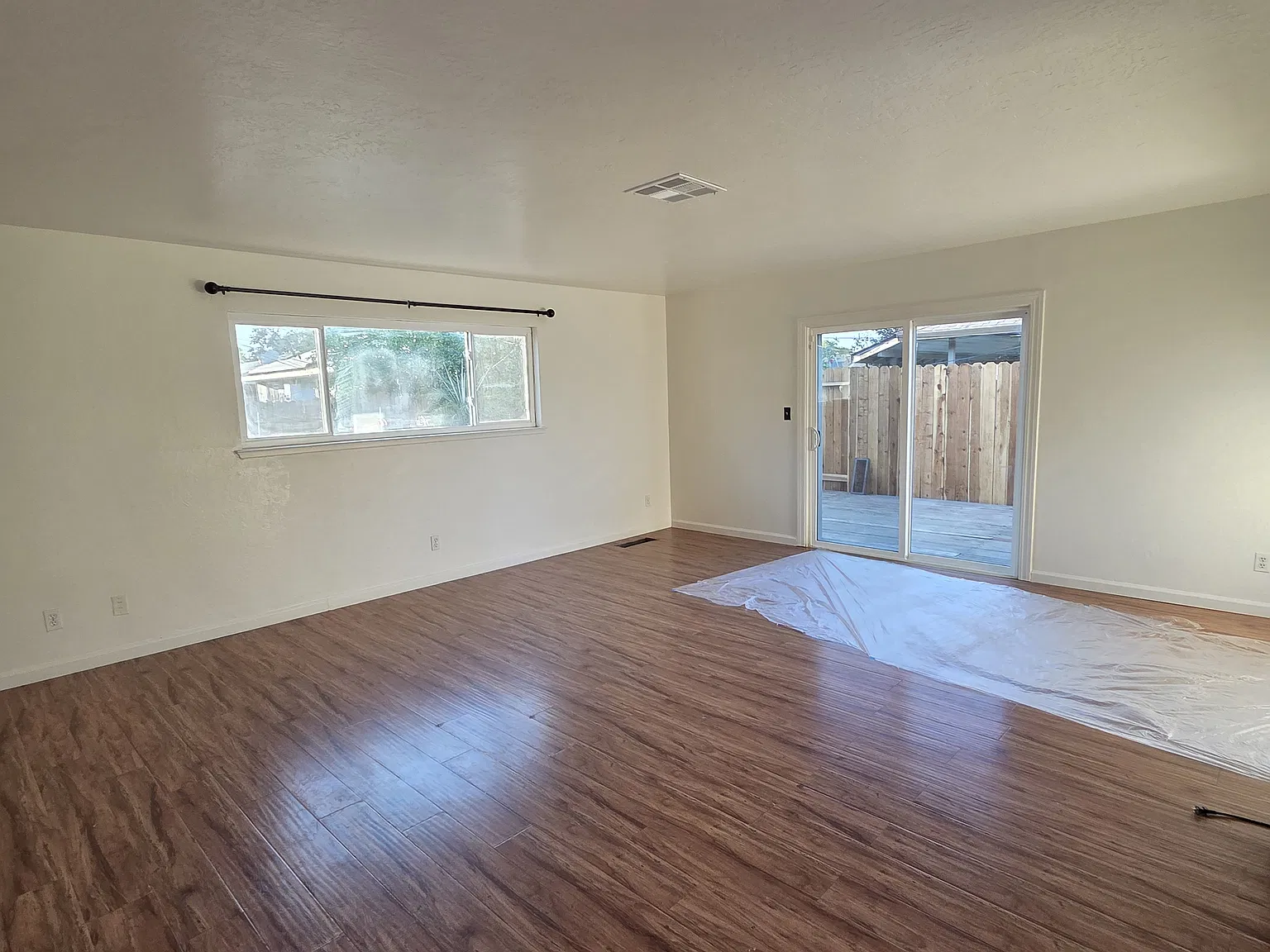 3 bed, 1523 sqft, $2,500 — Photo 1