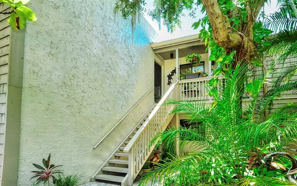 1 bed, 1.5 bath, 789 sqft, $2,200 — Photo 2