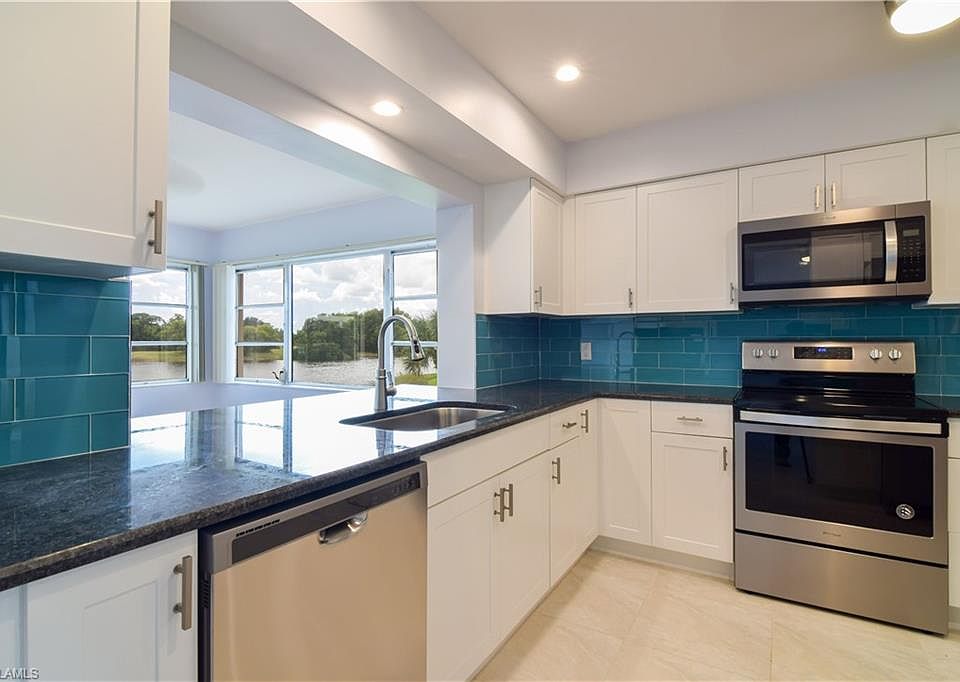1st image of 1915 W Lakeview Blvd APT 7