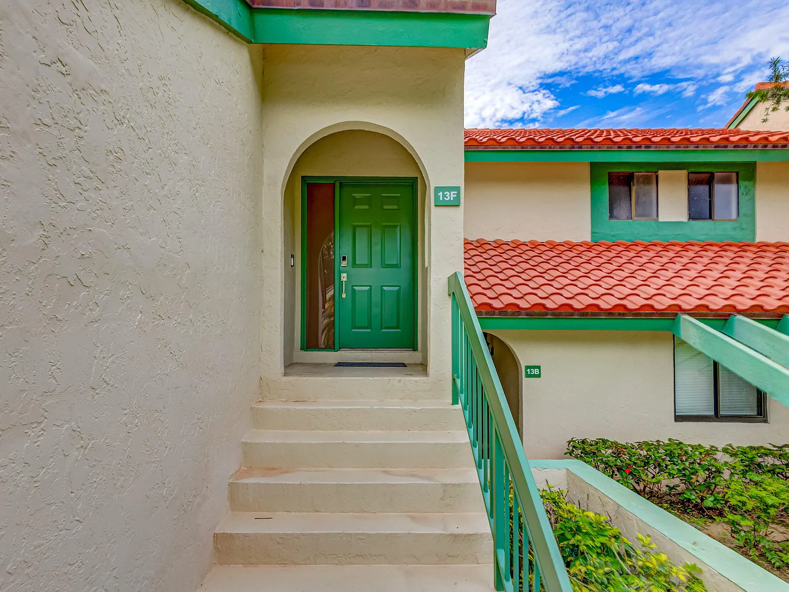 2 bed, 2.0 bath, 1275 sqft, $2,900 — Photo 3