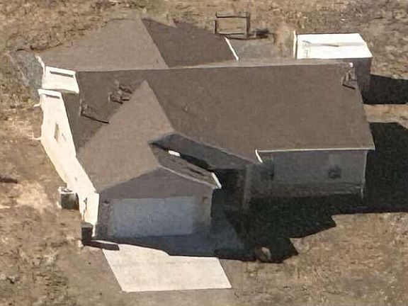 2nd image of 15 Mountain View Ln