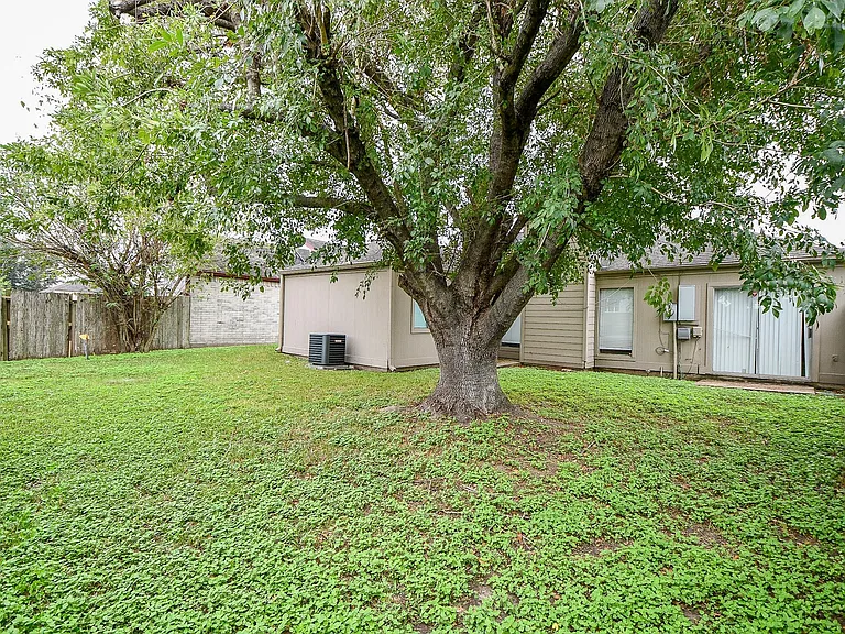 11411 Pepperdine Ln — Photo 30