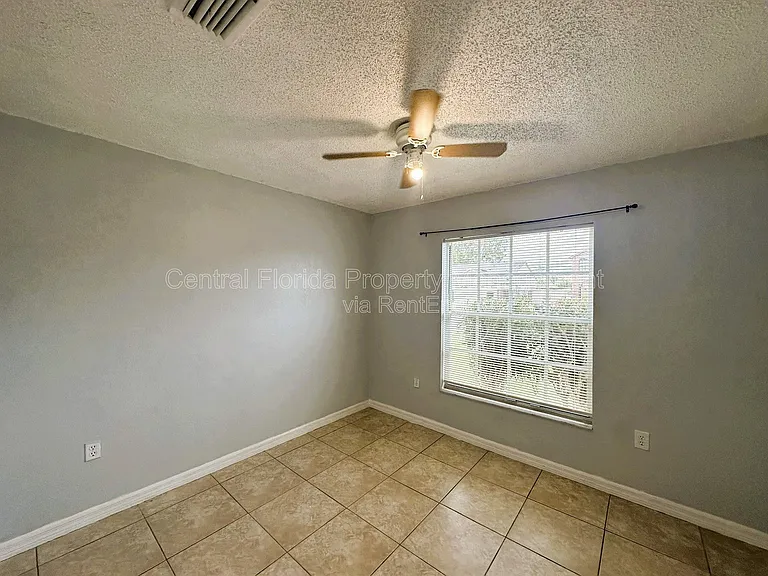 11818 Shotgate Ct — Photo 17