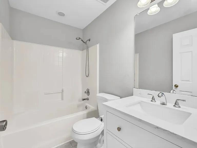 2552 Hattington Dr — Photo 13