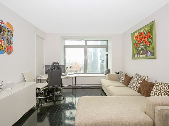 4th image of 123 Washington St APT 48D