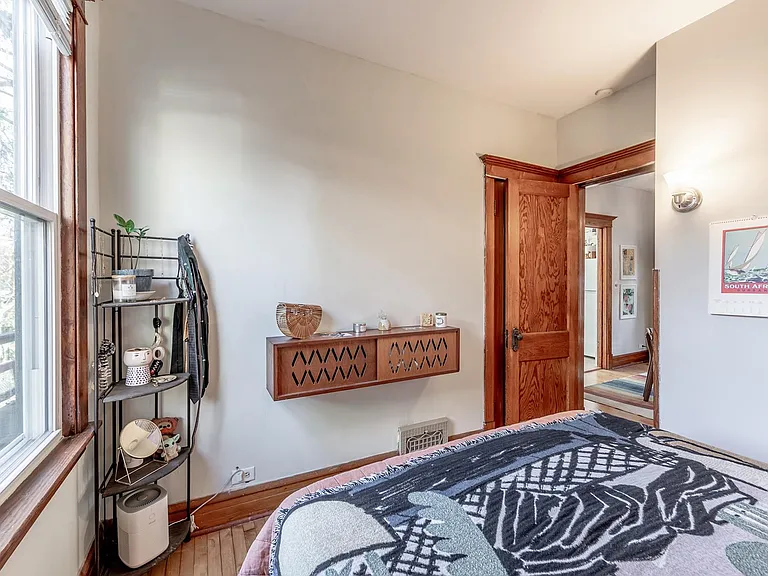 245 N Hale St #1 — Photo 20