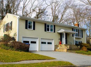 133 Sage Dr, Warwick, RI 02886