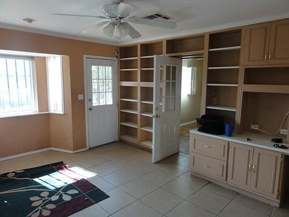 4th image of 4925 Wichita Cir