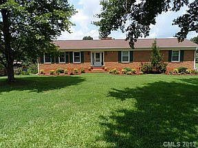 1st image of 2428 Wilmont Dr