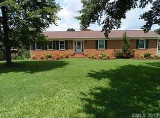 2428 Wilmont Dr, Gastonia, NC 28054