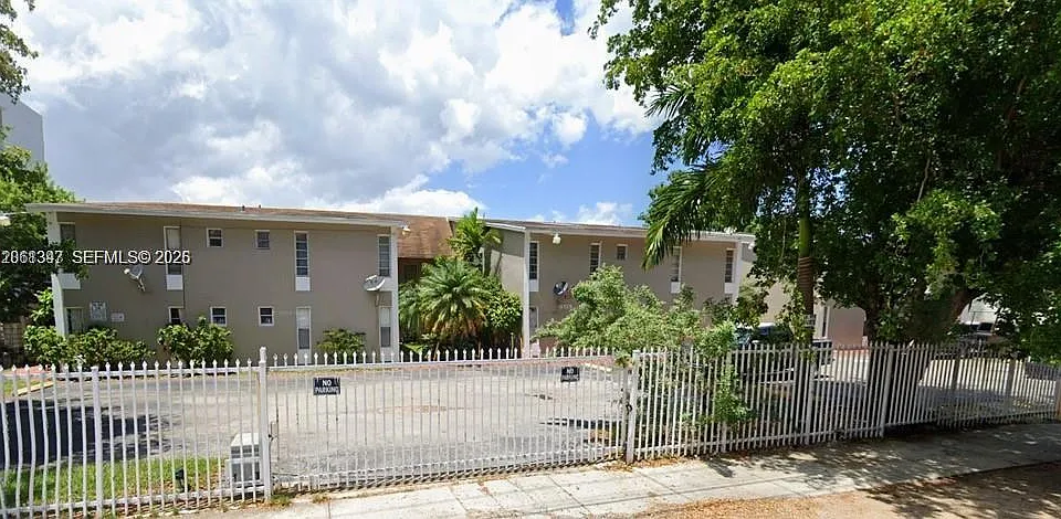 1525 NW 19th Ter #15