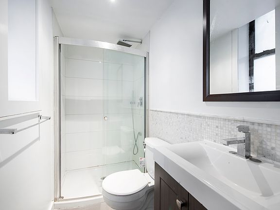 4th image of 72 Thompson St APT 5C