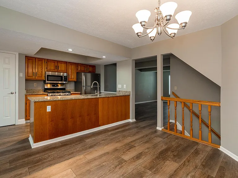 6266 Hyland Dr — Photo 16