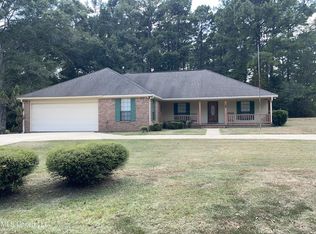 163 Rogers Rd, Hattiesburg, MS 39401