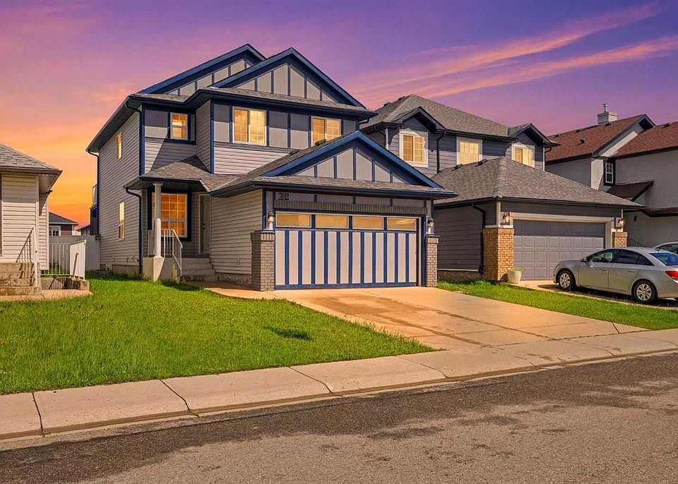 1st image of 38 W Saddleland Cres NE