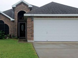 2105 Brook Ln, Kingsville, TX 78363