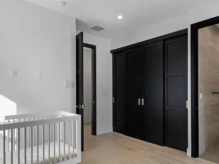 823 Ponce De Leon Dr — Photo 42