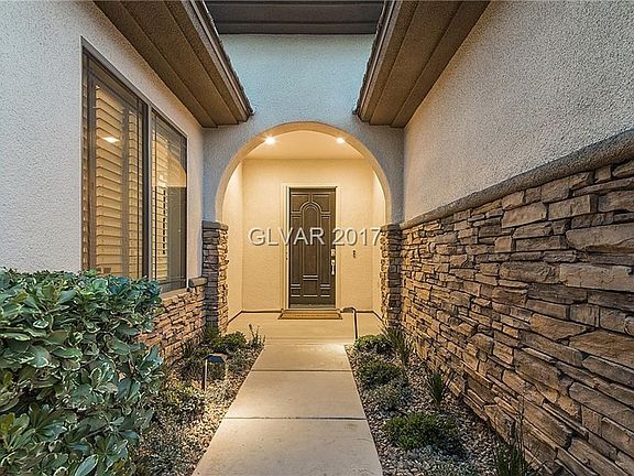 Front Entryway