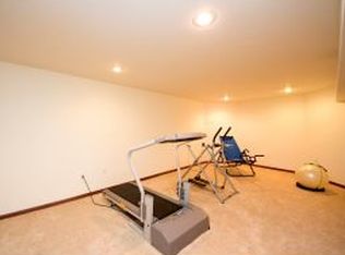 4711 Indian Bend Rd, Oshkosh, WI 54904